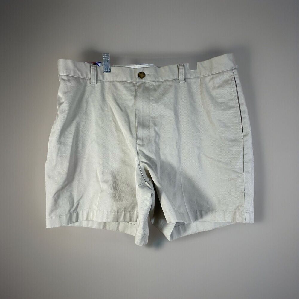 LL Bean Men's 37 " Shorts Classic Fit Cotton Beige Flat Front Casual 267792